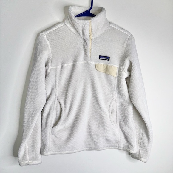 Patagonia Tops - Patagonia Women’s White ReTool Snap quarter snap pullover
